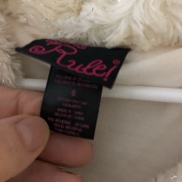 One girls jacket and vest size 6x - Picture 4 of 5